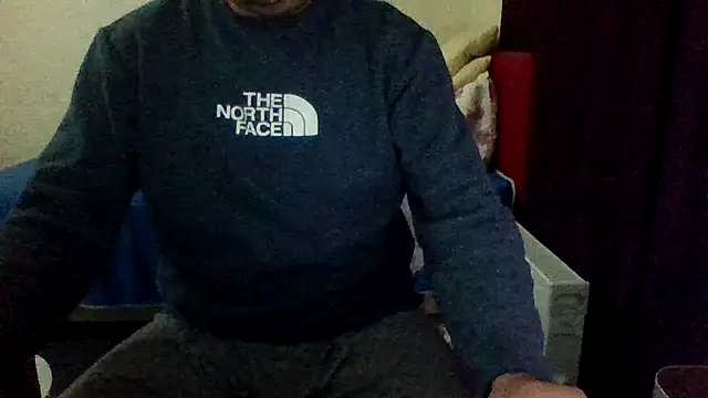 Snapshot of st206boy chatting on December 4, 2025, 1:48 am st206boy online show from December 4, 2025, 1:48 am