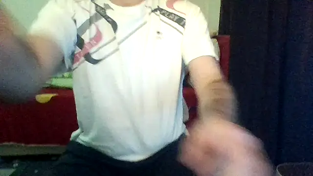 Snapshot of st206boy chatting on January 10, 2026, 2:24 am st206boy online show from January 10, 2026, 2:24 am