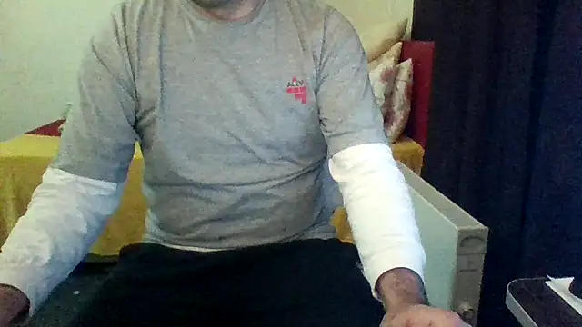 Snapshot of st206boy chatting on January 14, 2026, 10:36 pm st206boy online show from January 14, 2026, 10:36 pm