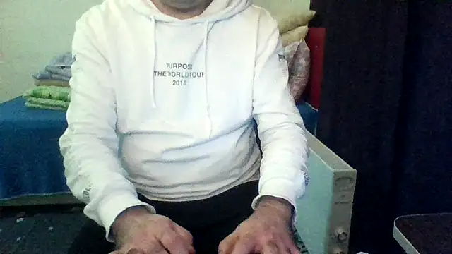 Snapshot of st206boy chatting on January 18, 2026, 11:19 pm st206boy online show from January 18, 2026, 11:19 pm