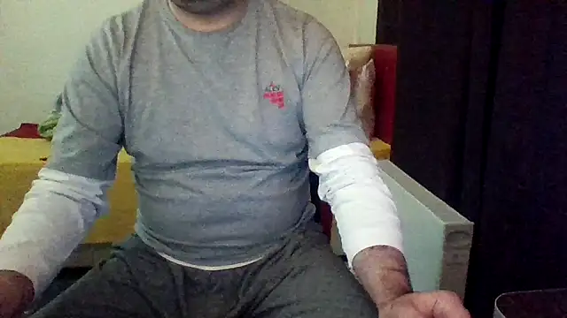 Snapshot of st206boy chatting on February 22, 2026, 10:19 pm st206boy online show from February 22, 2026, 10:19 pm