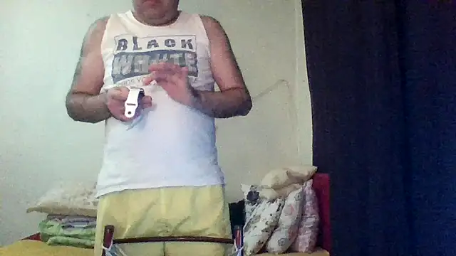 Snapshot of st206boy chatting on March 11, 2026, 1:11 am st206boy online show from March 11, 2026, 1:11 am