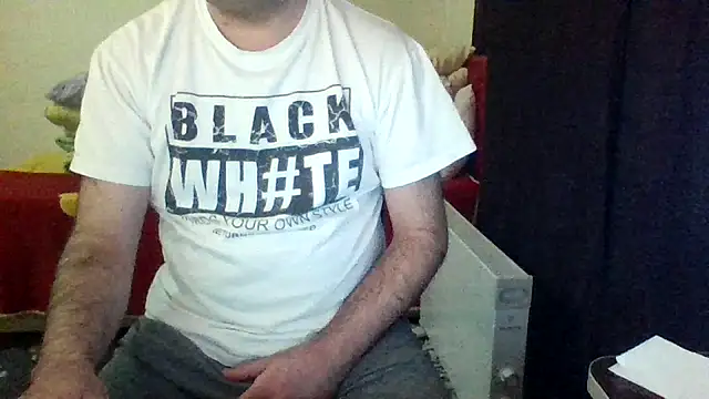 Snapshot of st206boy chatting on March 22, 2026, 1:31 am st206boy online show from March 22, 2026, 1:31 am