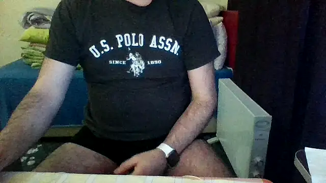 Snapshot of st206boy chatting on April 6, 2026, 1:14 am st206boy online show from April 6, 2026, 1:14 am