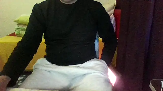 Snapshot of st206boy chatting on April 14, 2026, 10:38 pm st206boy online show from April 14, 2026, 10:38 pm