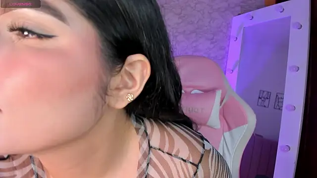 Kendall Jonss1 online show from October 7, 2025, 10:29 pm