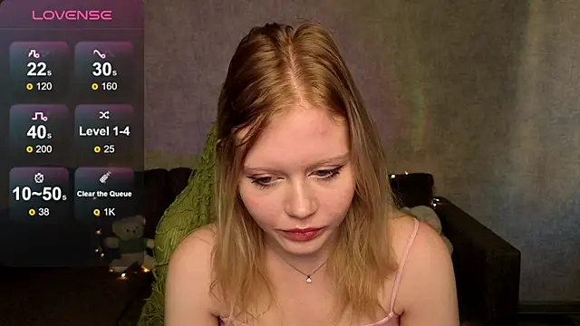 Wendy 228 online show from October 12, 2025, 1:26 am