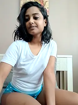 littlemissdevil69 online show from February 11, 2026, 6:29 am