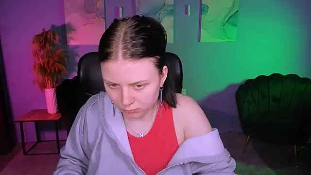 foxy tease  online show from March 13, 2026, 10:05 pm