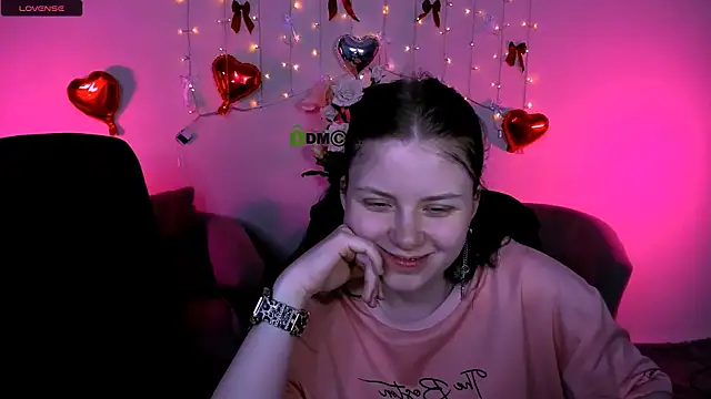 foxy tease  online show from March 22, 2026, 3:10 am