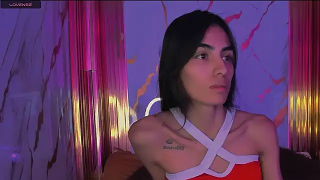 eimy skinny  online show from February 7, 2026, 12:31 pm