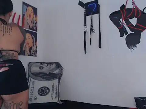 Sofia May online show from February 19, 2026, 11:28 am