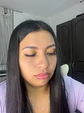 Issa Santana online show from May 19, 2026, 11:22 pm