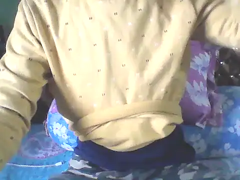 darkbluemoon online show from December 23, 2025, 8:12 am