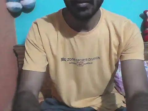 darkbluemoon online show from April 13, 2026, 12:21 pm