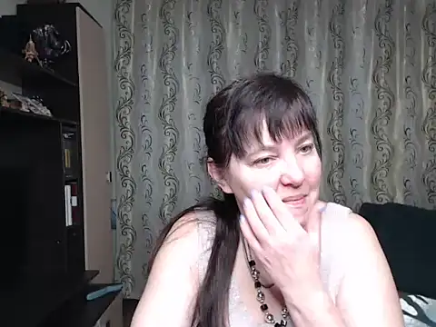 Snapshot of Illusionq chatting on February 3, 2026, 5:16 am Illusionq online show from February 3, 2026, 5:16 am