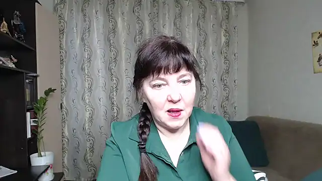 Snapshot of Illusionq chatting on February 12, 2026, 5:13 am Illusionq online show from February 12, 2026, 5:13 am