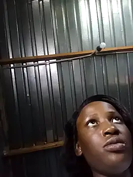 melaninbaebyy online show from April 18, 2026, 3:16 pm