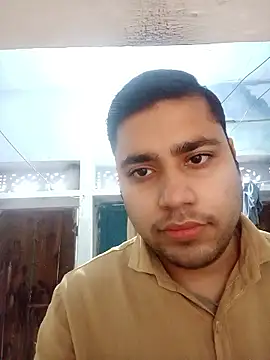 Snapshot of Desirock001 chatting on January 8, 2026, 2:58 am Desirock001 online show from January 8, 2026, 2:58 am