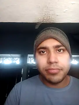 Snapshot of Desirock001 chatting on February 4, 2026, 3:01 am Desirock001 online show from February 4, 2026, 3:01 am
