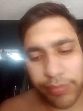 Snapshot of Desirock001 chatting on March 7, 2026, 11:29 am Desirock001 online show from March 7, 2026, 11:29 am