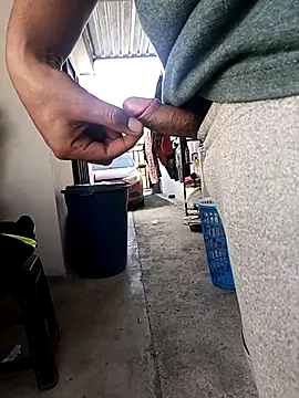 Snapshot of aleoconner chatting on December 20, 2025, 5:09 pm aleoconner online show from December 20, 2025, 5:09 pm