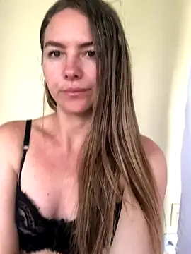 Angiehuston1 online show from December 3, 2025, 6:50 pm