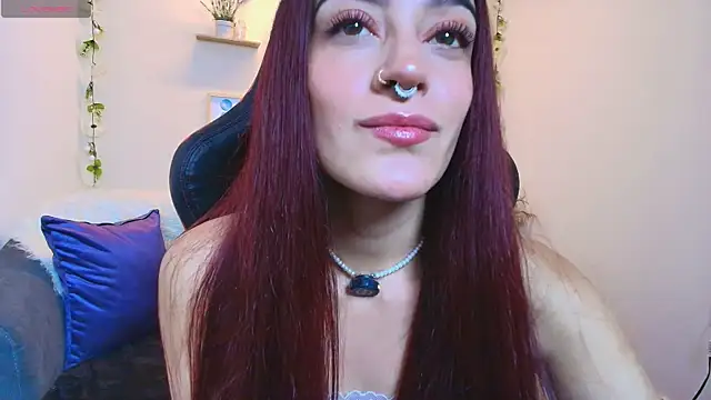 Snapshot of ViolethRosse chatting on May 8, 2026, 2:06 am ViolethRosse online show from May 8, 2026, 2:06 am