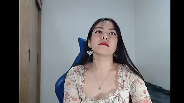 EloiseJun online show from February 15, 2026, 4:09 am