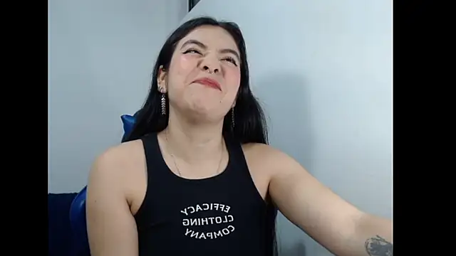 EloiseJun online show from June 20, 2026, 4:59 am