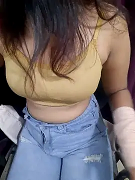 Snapshot of Monalisa670 chatting on November 28, 2025, 6:43 pm Monalisa670 online show from November 28, 2025, 6:43 pm