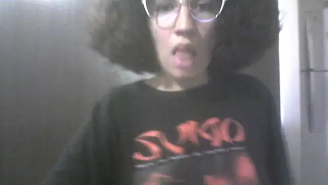 loliporomero online show from April 14, 2026, 11:44 pm