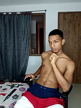 Snapshot of miguelmarcus chatting on September 18, 2025, 1:24 pm miguelmarcus online show from September 18, 2025, 1:24 pm