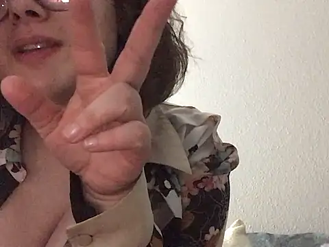 paigeycakes online show from October 26, 2025, 4:51 am