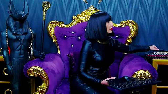 LaraMaeve online show from September 29, 2025, 5:01 am