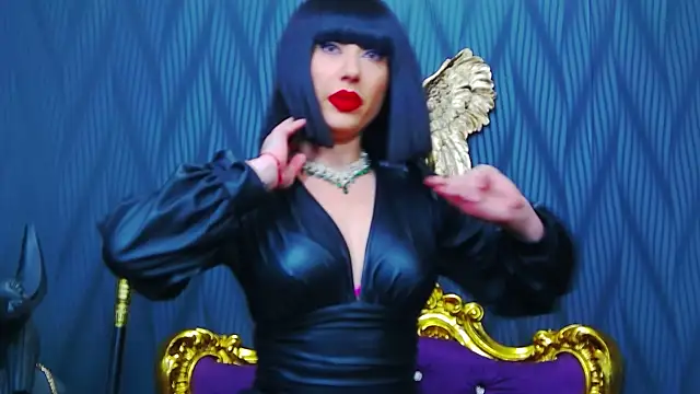 LaraMaeve online show from October 18, 2025, 5:10 am