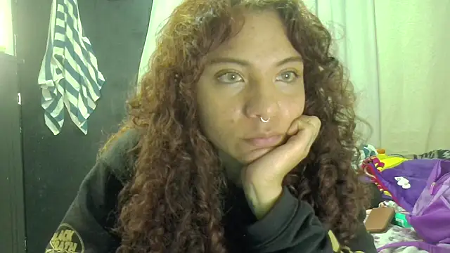 VioletV online show from February 18, 2026, 1:01 am