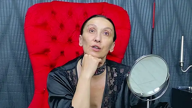 MistressDora online show from July 30, 2026, 2:54 am