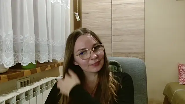 Snapshot of LooveELLYx chatting on November 16, 2025, 3:06 pm LooveELLYx online show from November 16, 2025, 3:06 pm