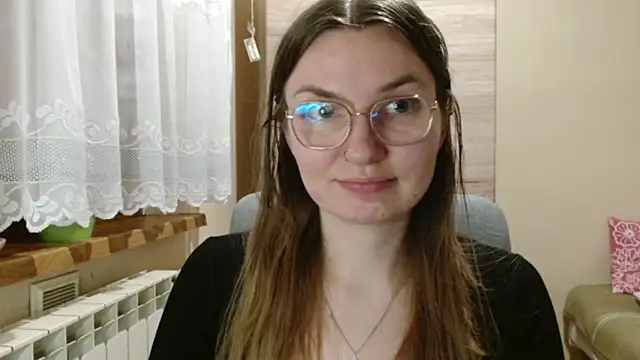 Snapshot of LooveELLYx chatting on December 17, 2025, 9:54 pm LooveELLYx online show from December 17, 2025, 9:54 pm