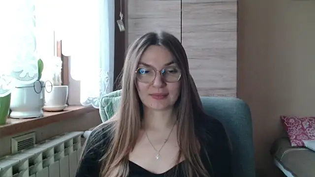 LooveELLYx online show from December 22, 2025, 7:38 am