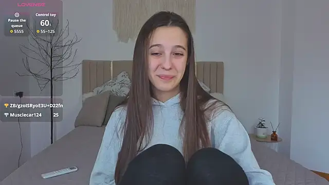 Snapshot of Little_cherryy__ chatting on November 27, 2025, 8:05 am Little cherryy online show from November 27, 2025, 8:05 am