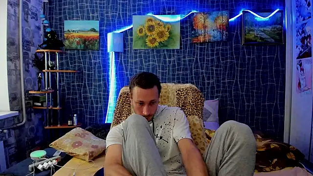 Snapshot of CuteBoy228 chatting on November 29, 2025, 9:34 am CuteBoy228 online show from November 29, 2025, 9:34 am