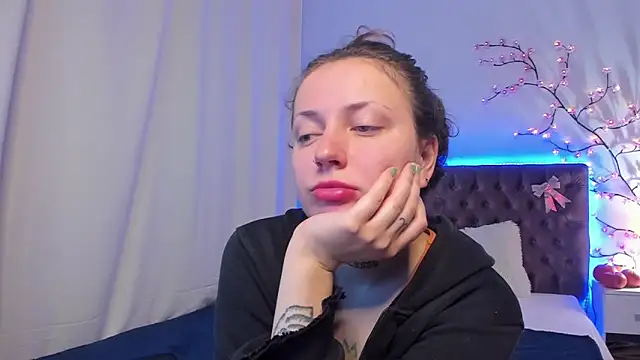 LilaVame online show from October 30, 2025, 9:04 pm