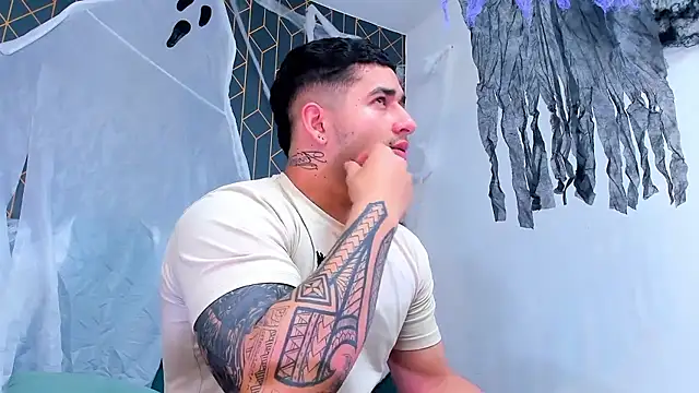 king falconer online show from October 23, 2025, 3:39 am