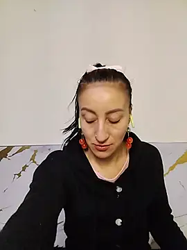 Oriana111 online show from June 2, 2026, 3:08 am