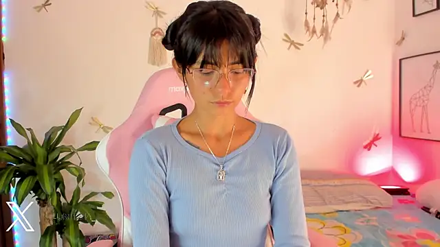 princessluna 19 online show from May 16, 2026, 10:41 pm