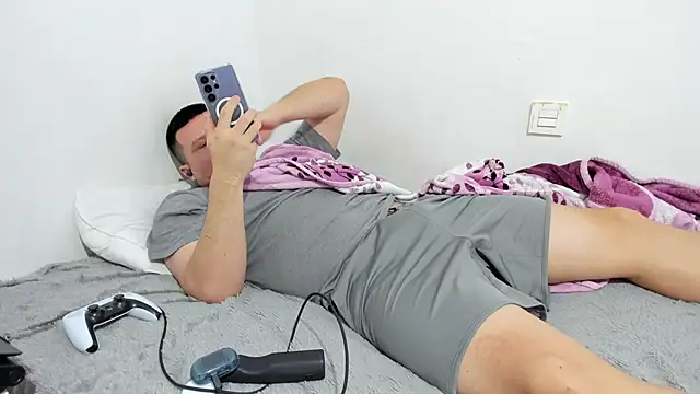 Snapshot of fuckynations chatting on April 18, 2026, 10:08 am fuckynations online show from April 18, 2026, 10:08 am