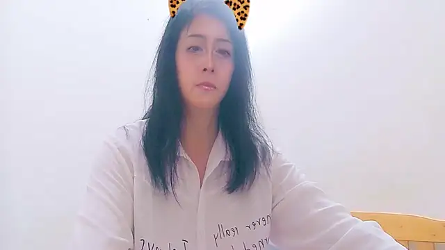 yueeraijj88 online show from September 13, 2025, 11:43 am