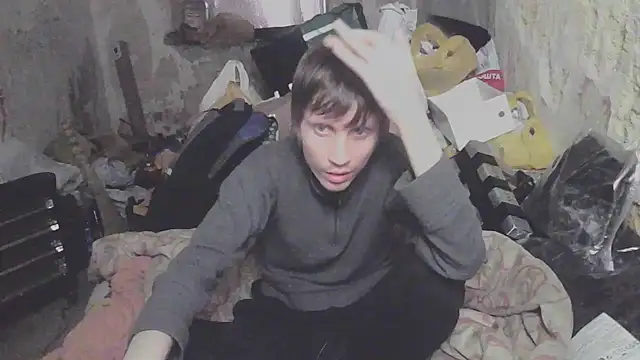 makarov1993 online show from April 3, 2026, 9:35 pm